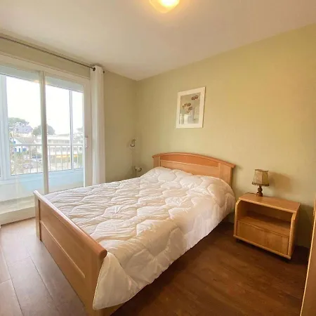 T2 6 Pers Avec Balcon, à Deux Pas De La Et Des Commerces - - Fr-1-245-136 *