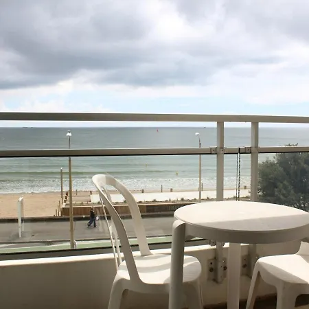 T2 6 Pers Avec Balcon, A Deux Pas De La Et Des Commerces - - Fr-1-245-136 La Baule-Escoublac