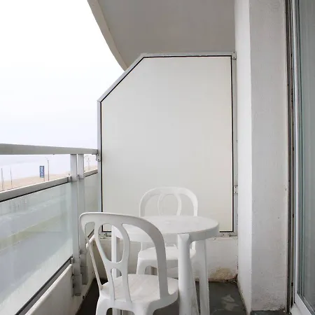 Lägenhet T2 6 Pers Avec Balcon, A Deux Pas De La Et Des Commerces - - Fr-1-245-136 *