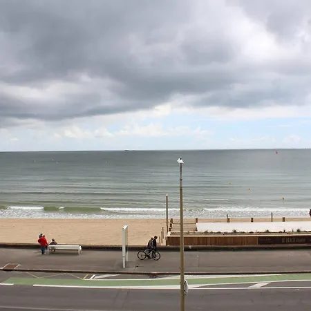 T2 6 Pers Avec Balcon, A Deux Pas De La Et Des Commerces - - Fr-1-245-136 Appartement *