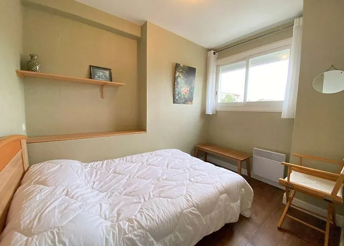 T2 6 Pers Avec Balcon, A Deux Pas De La Et Des Commerces - - Fr-1-245-136 Appartement