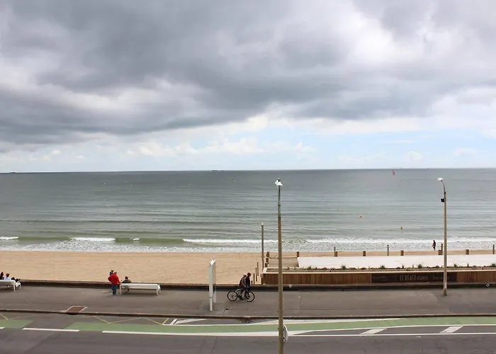 T2 6 Pers Avec Balcon, A Deux Pas De La Et Des Commerces - - Fr-1-245-136 Appartement *